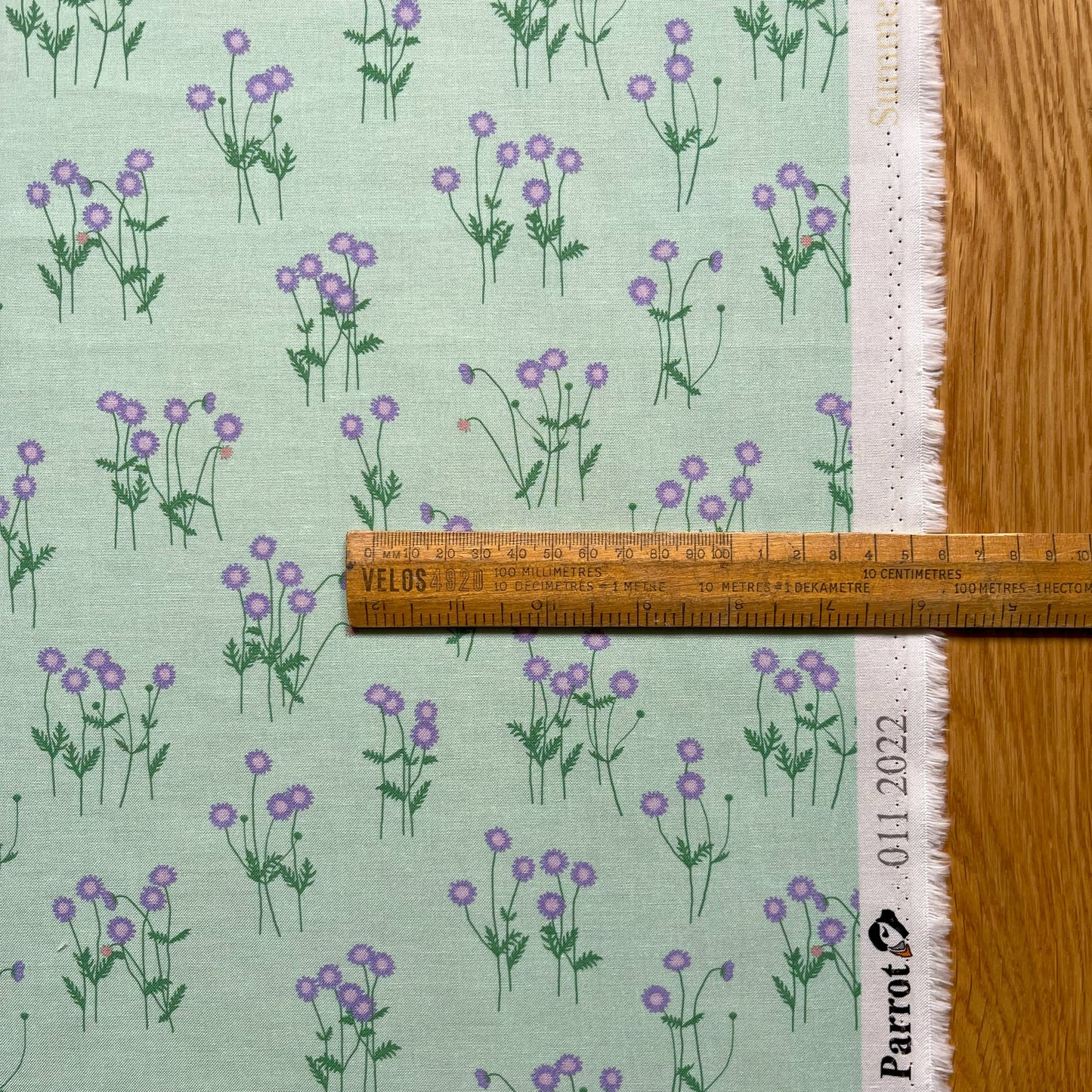 Field scabious fat quarter