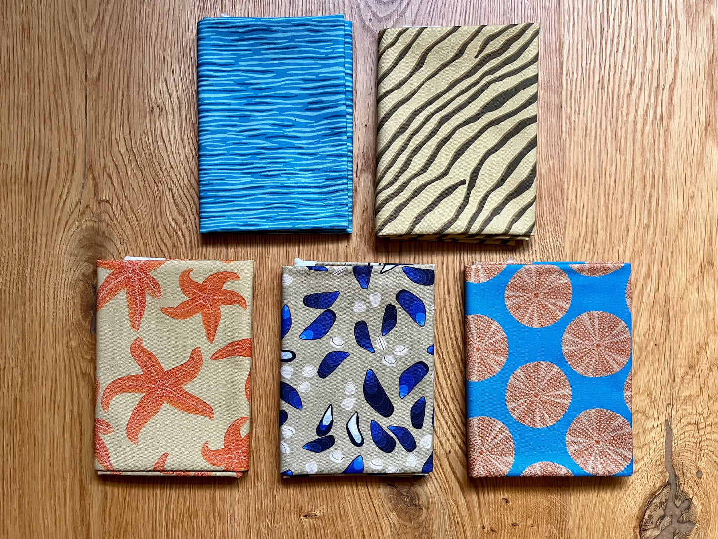 Seashore fat quarter fabric bundle 5, 5 designs, blue and sand