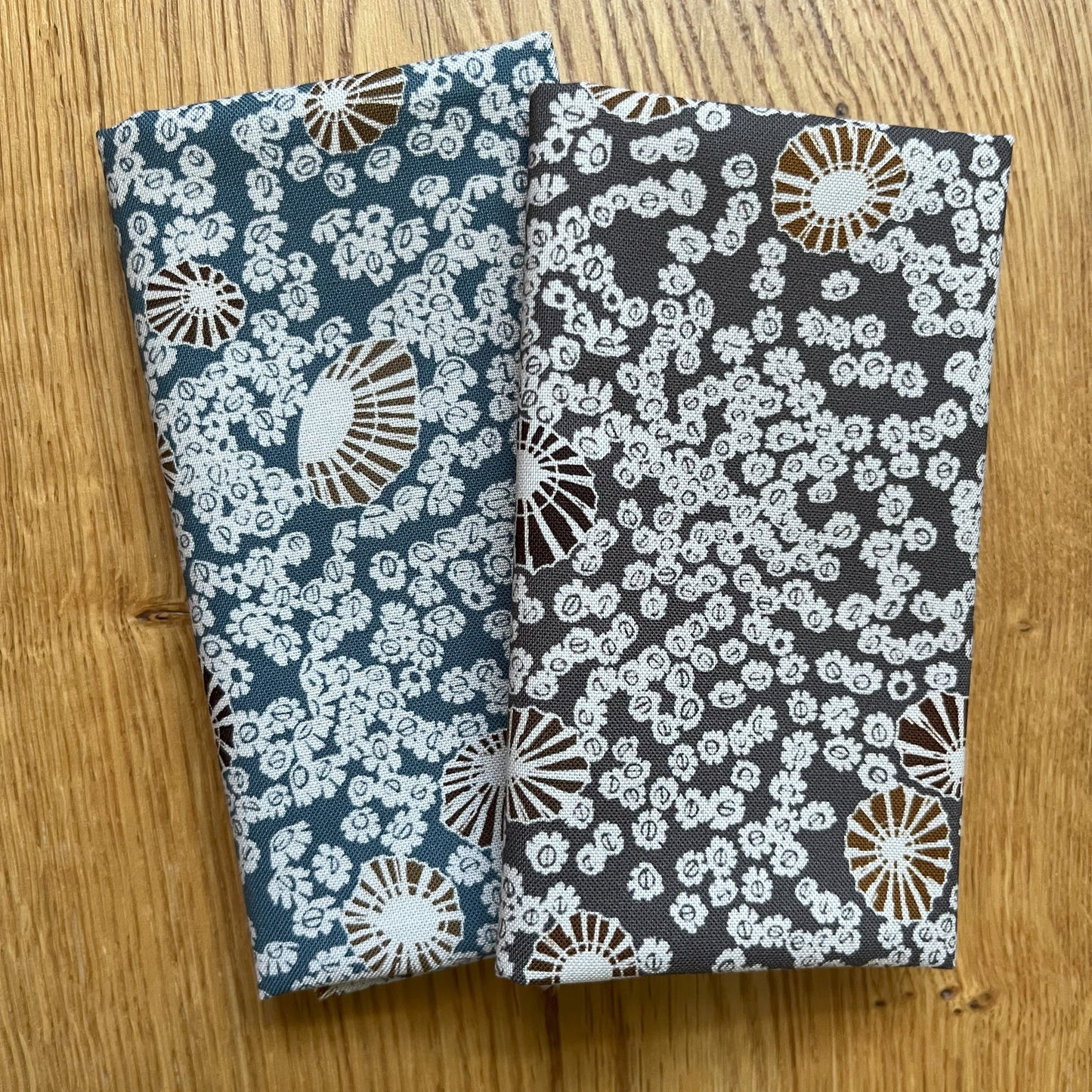 Barnacles and limpets fat quarter - brown background