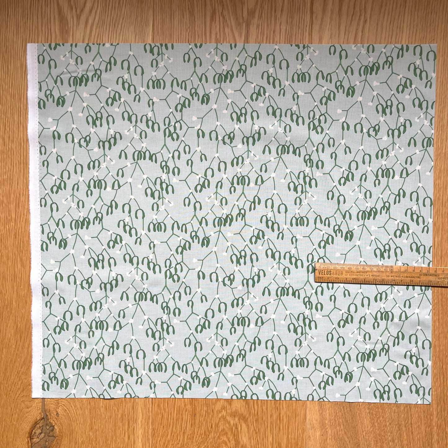 Mistletoe fabric fat quarter