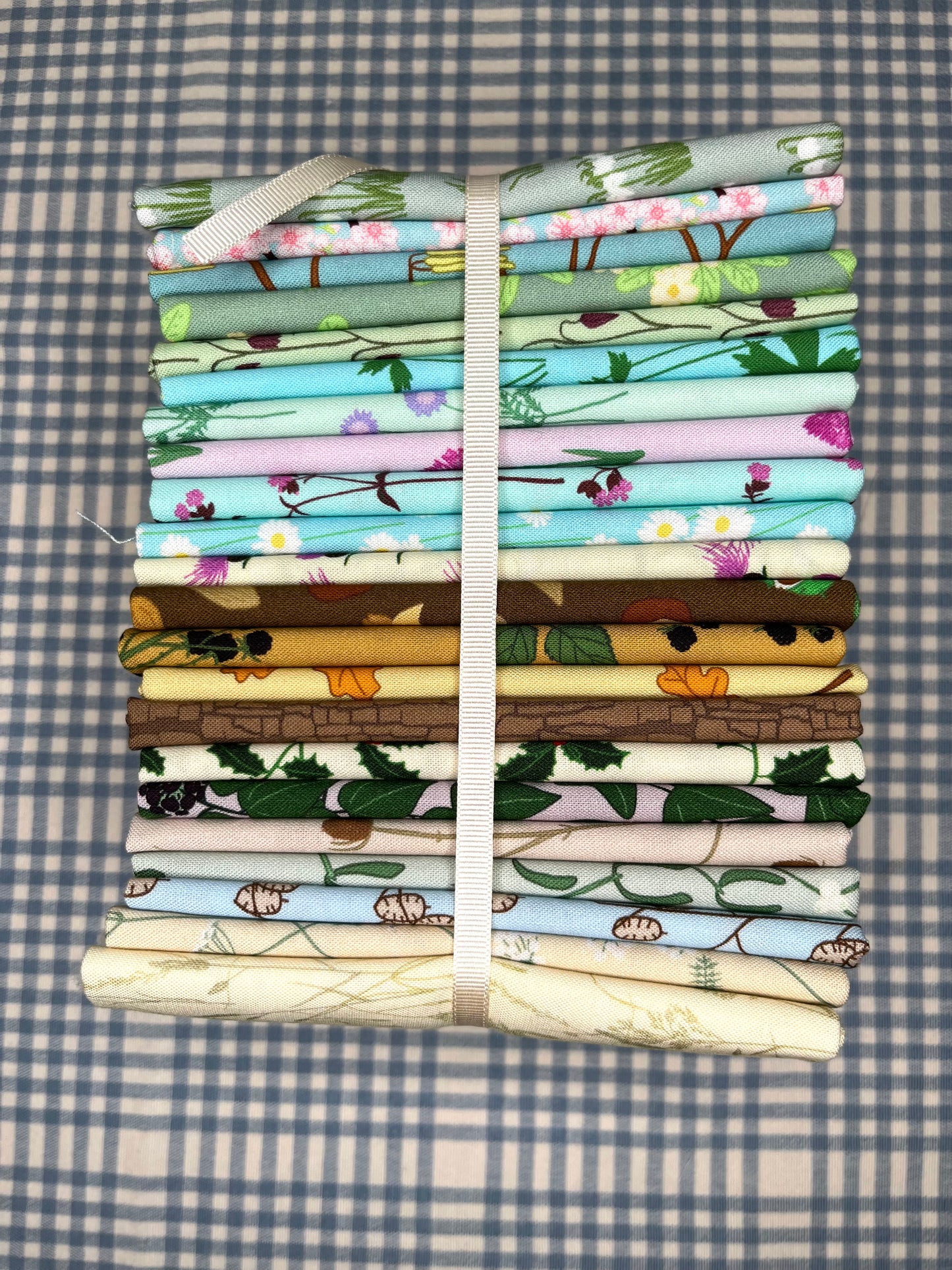 Mega Four Seasons fat quarter bundle