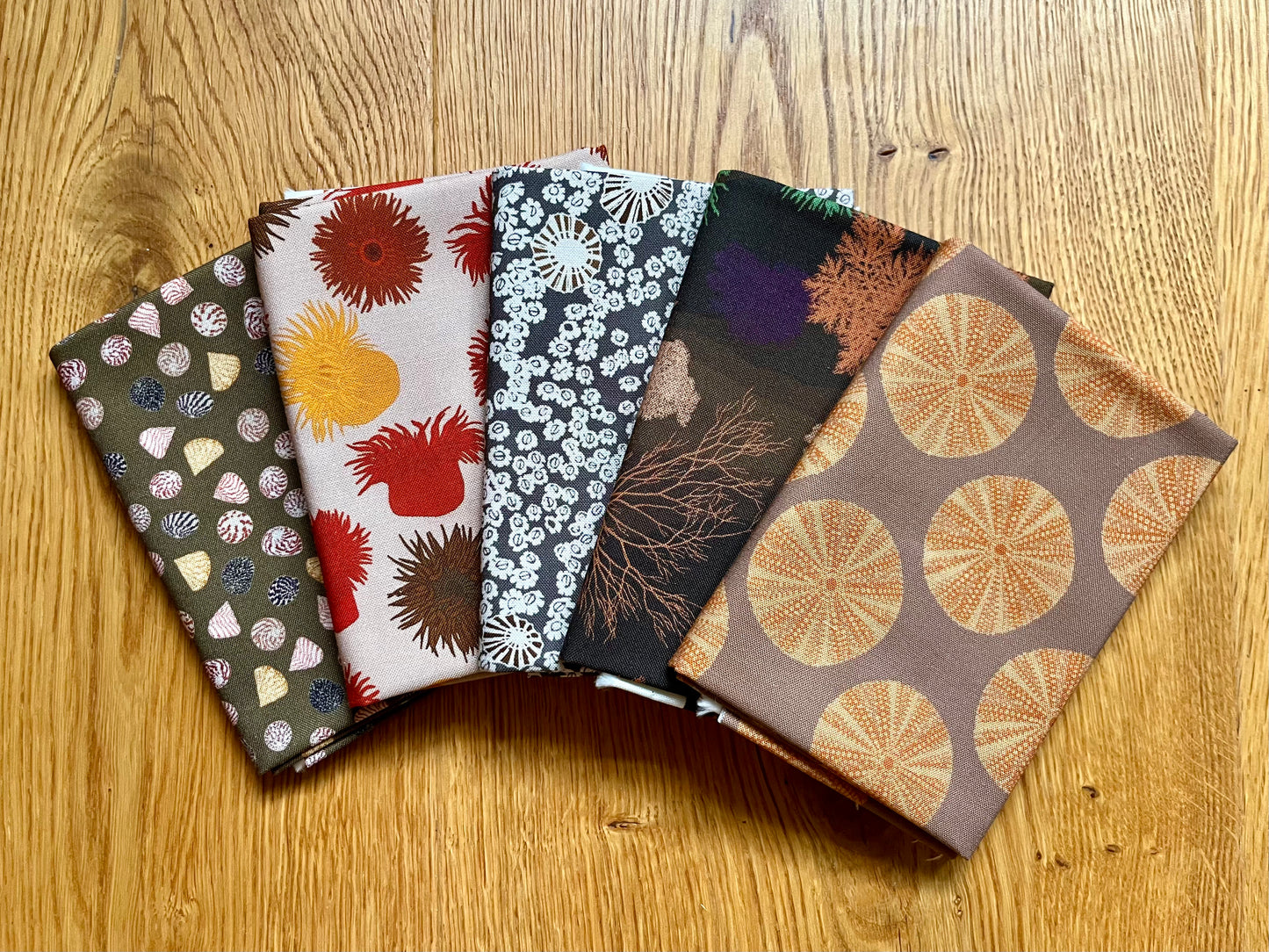 Seashore fat quarter bundle 3, 5 designs, brown and pink