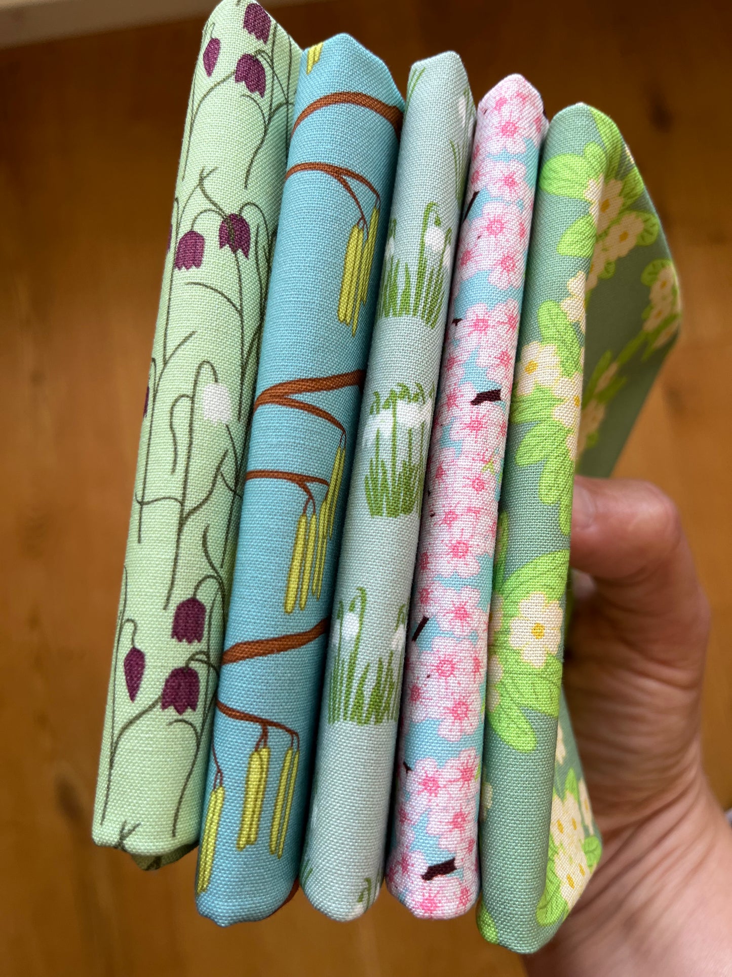 Snowdrop fabric fat quarter