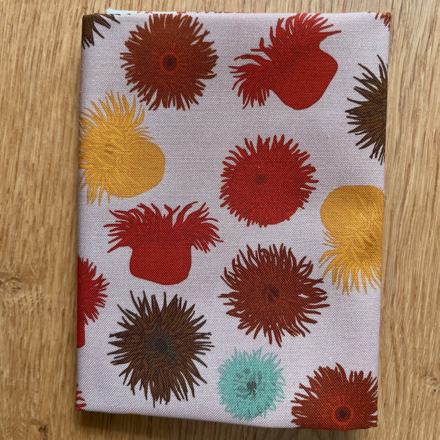 Beadlet anemones fat quarter
