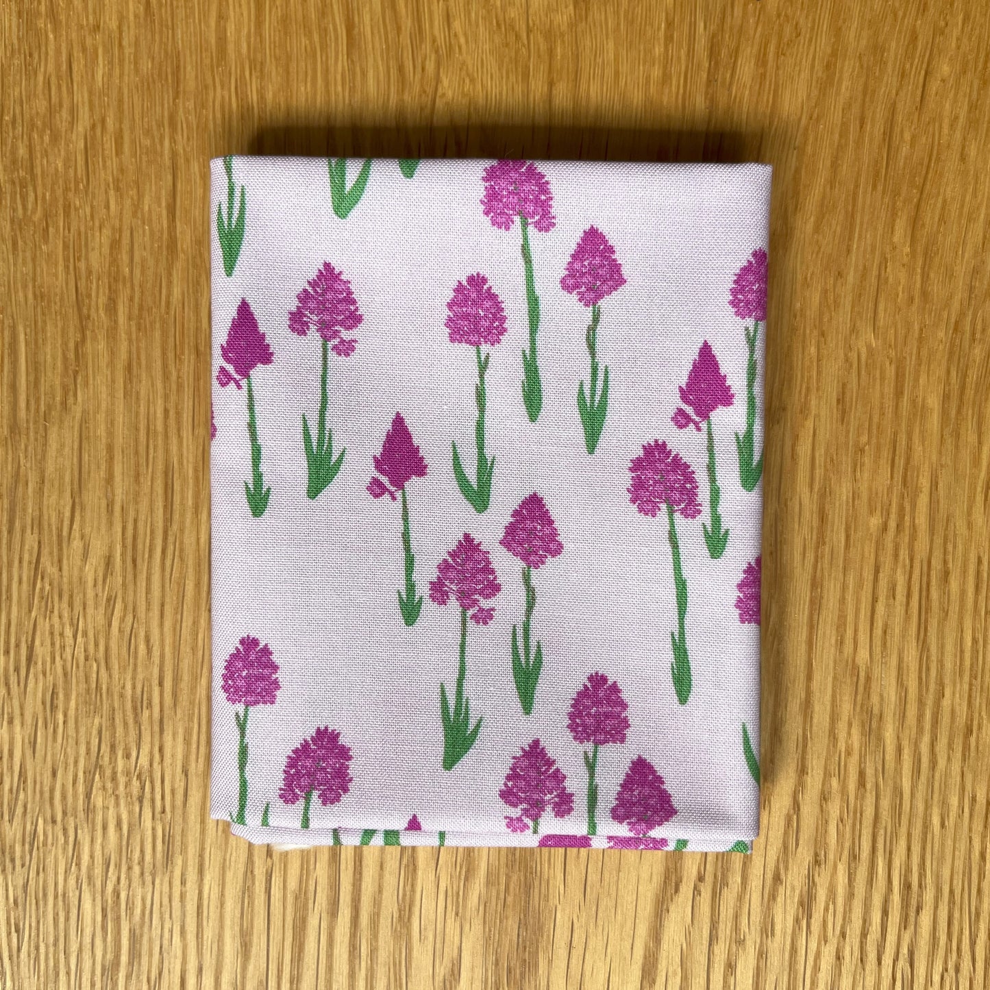 Pyramidal orchid fat quarter