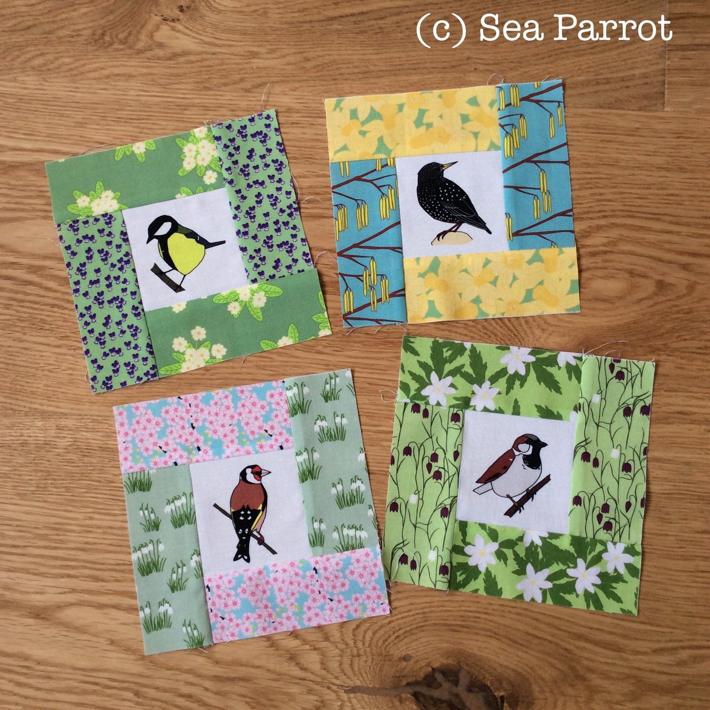 Garden birds fabric strip, 12 images